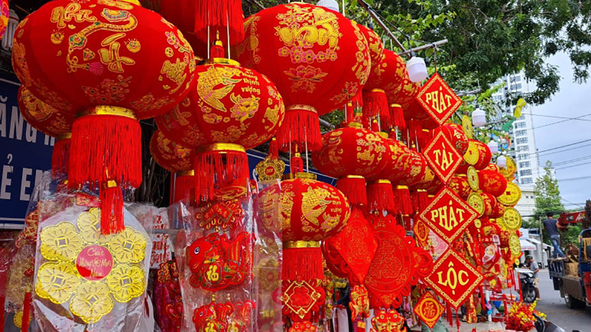 Tet (Vietnamese Lunar New Year)