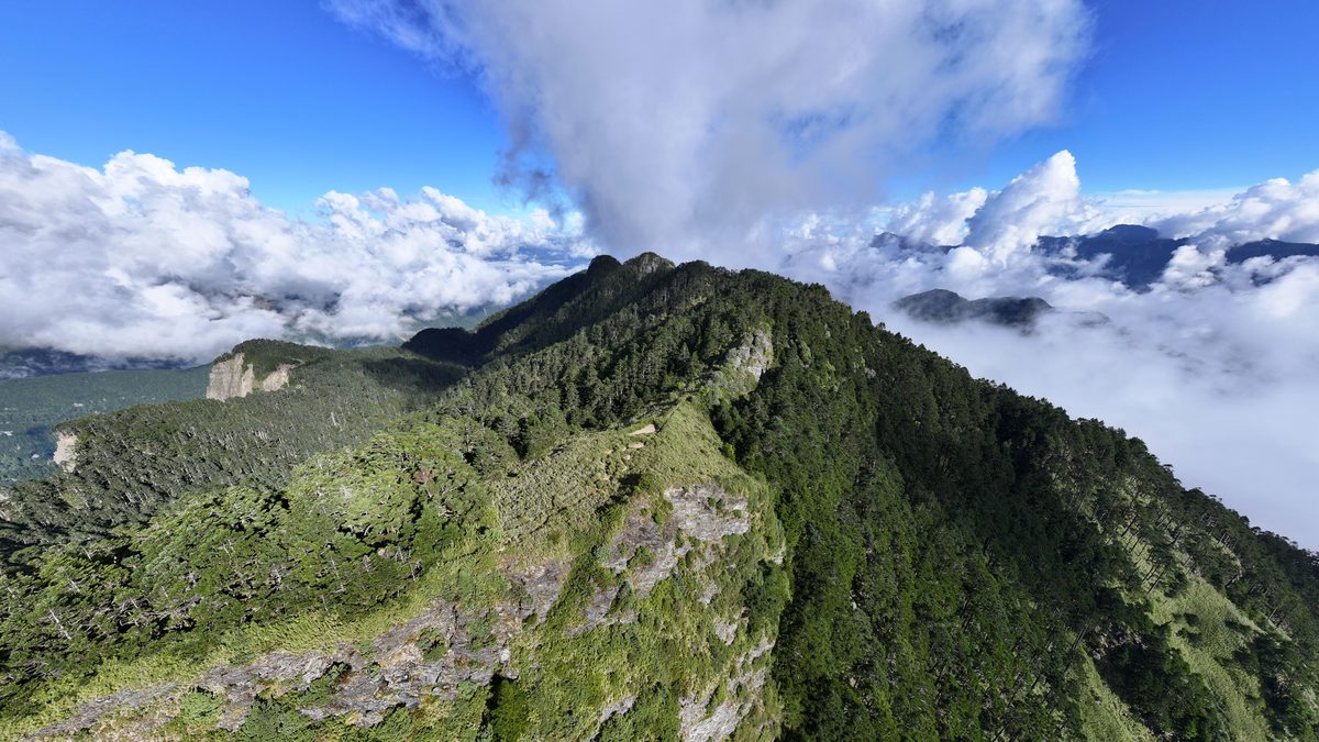 Yushan (Jade Mountain) Hiking Permit Guide for Foreigners